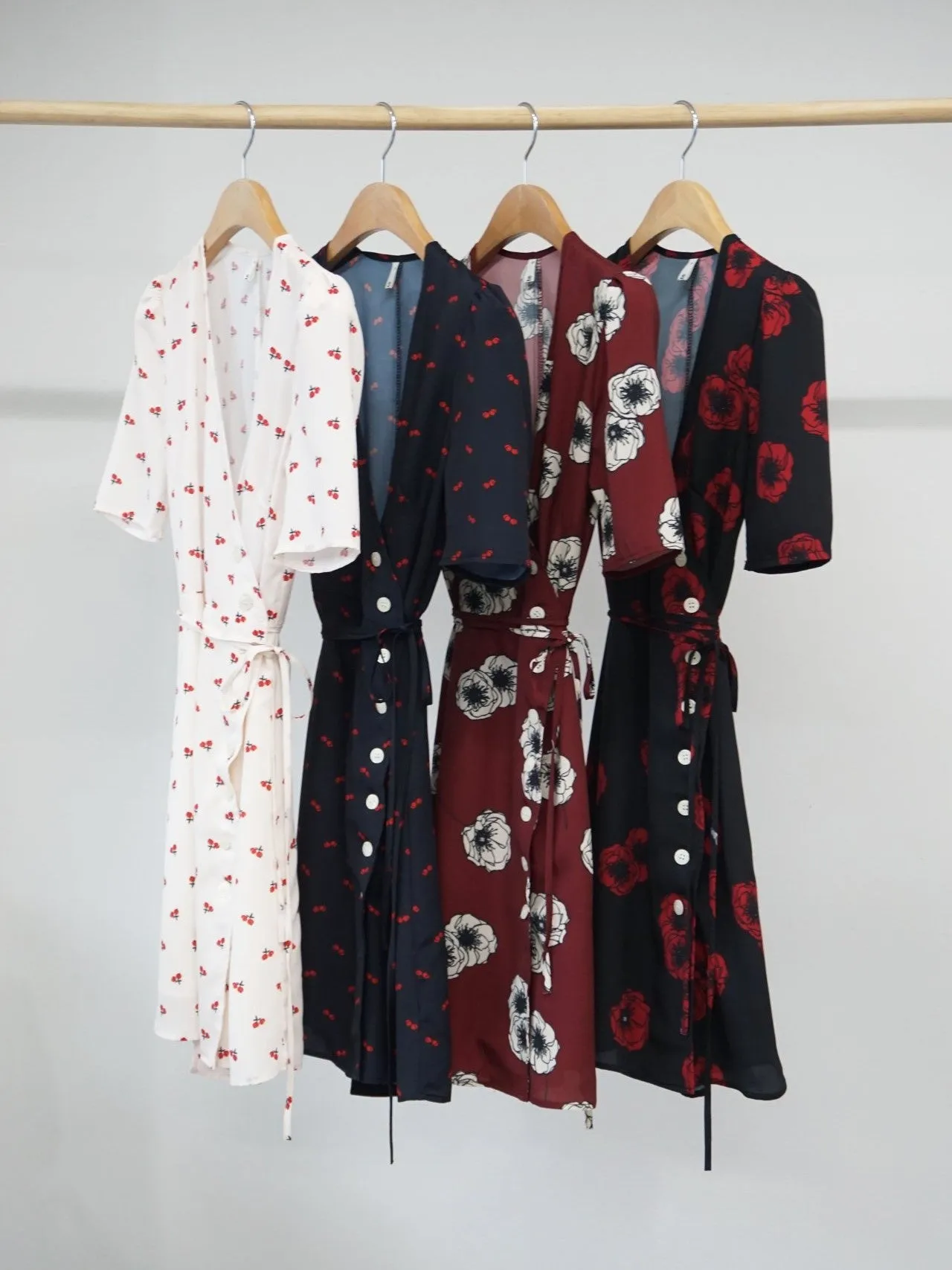 SHORT SLEEVE GAVIN WRAP DRESS