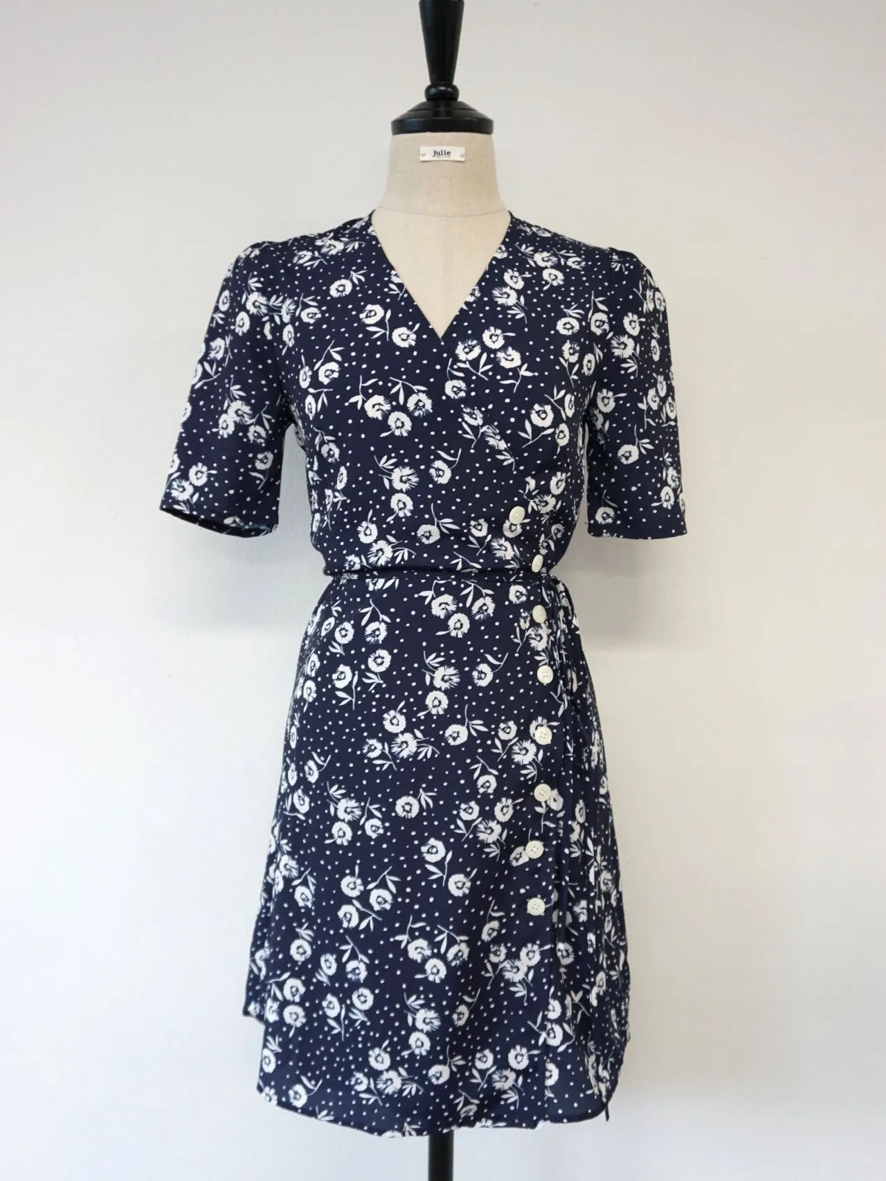 SHORT SLEEVE GAVIN WRAP DRESS
